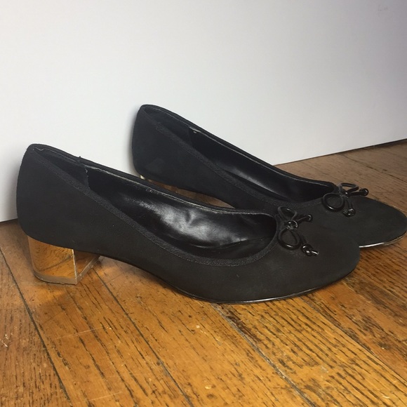 Lord & Taylor black suede leather shoes Size 7 - Picture 3 of 8